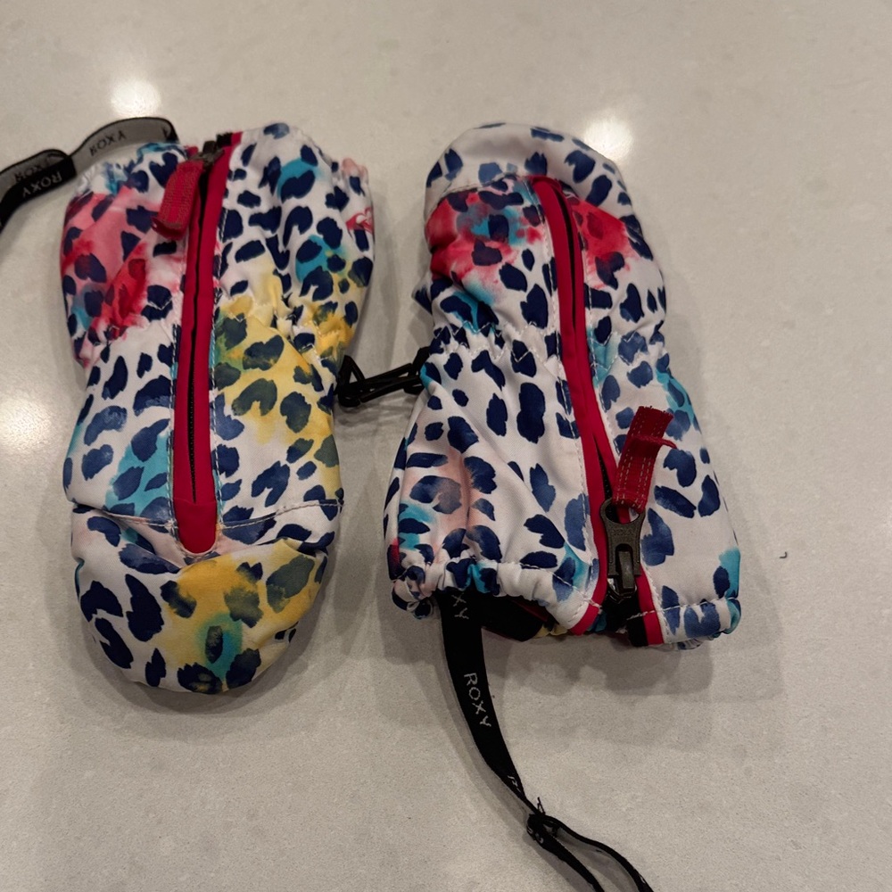 Roxy Multicolor Leopard Print Mittens